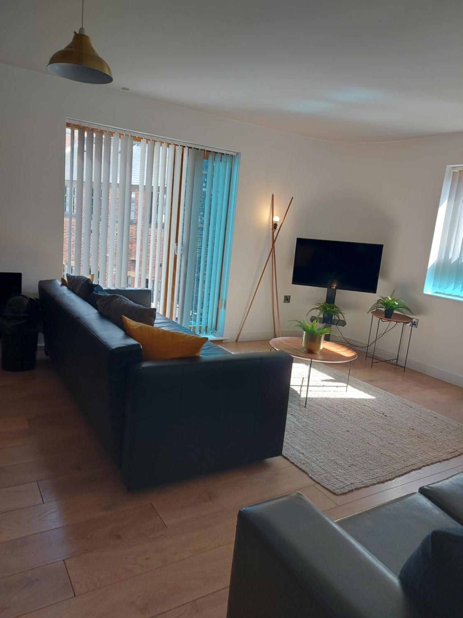 Spacious 2-bedroom Near Ponds Forge, Crucible Theatre And Universities Sheffield