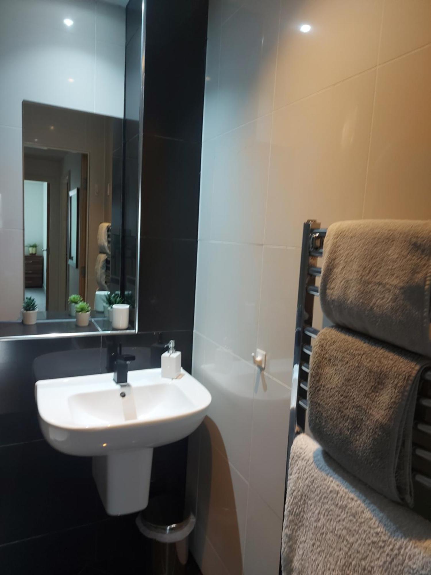 Spacious 2-bedroom Near Ponds Forge, Crucible Theatre And Universities * Sheffield